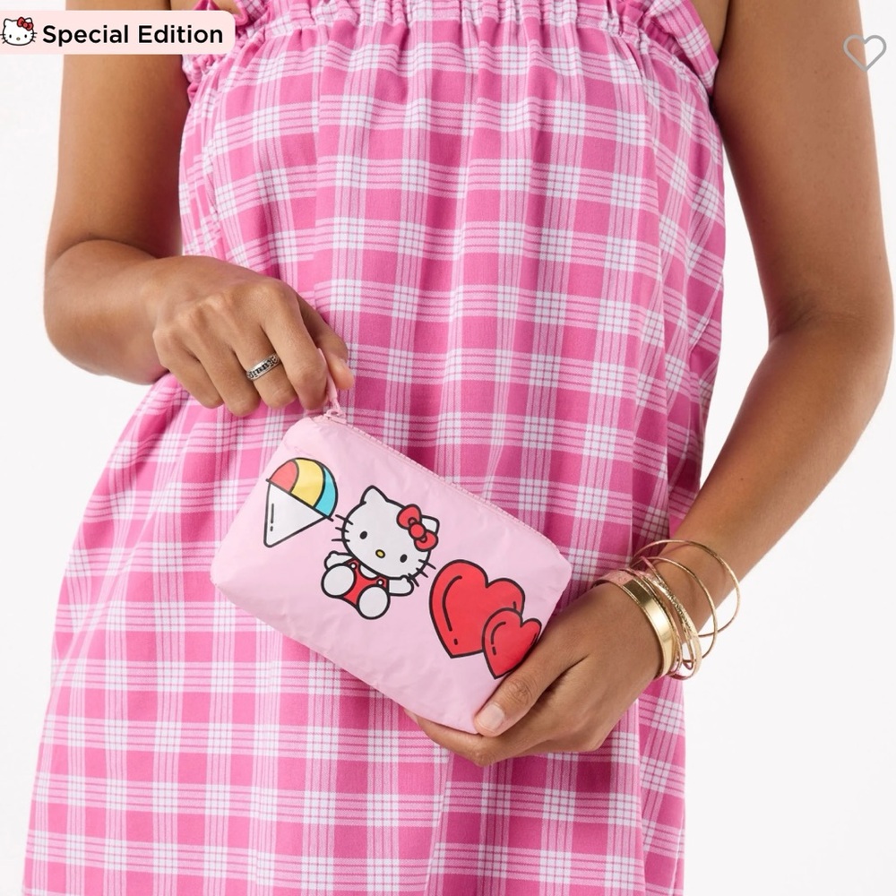 Aloha Collection 🌺 Hello Kitty Mini Pouch Set - Picture 5 of 8